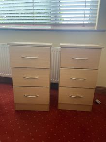 Bedside lockers