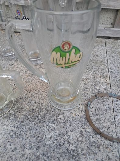 8 beer glasses from 1990's