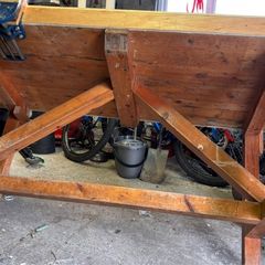 Woodworking table and vice
