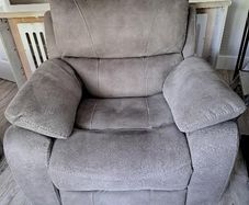 Recliner armchair
