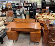Dresser with mirror