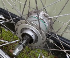 hub dynamo bike wheel 700C