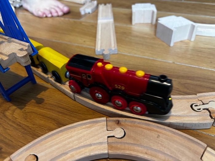 Train track wooden bundle Inc locomotive