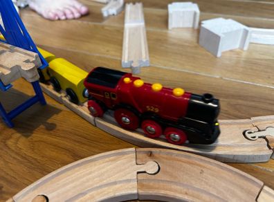 Train track wooden bundle Inc locomotive