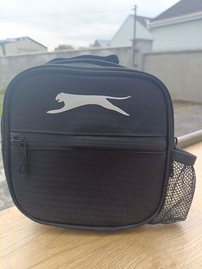 Slazenger Black Lunch Bag / Sports Pouch with Bottle Holder