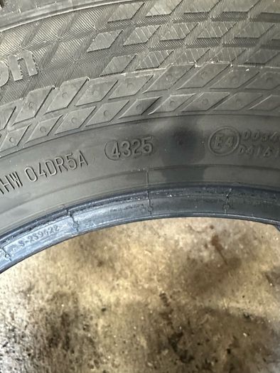 225/65/16 Continental Tyres X2 (Van Tyres)