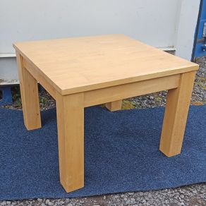 Square solid wood coffee/side table  size: h 40 - 54x54cm