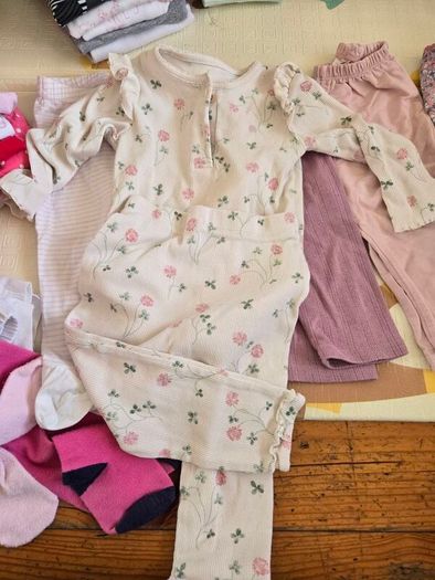 Baby girl clothes bundle 9 to 12 months