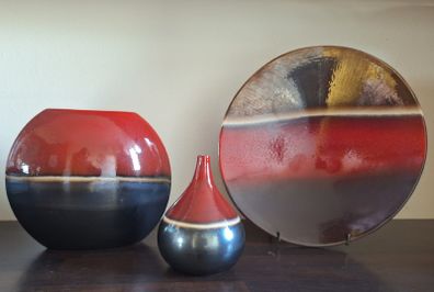 Matching Plate and Vases