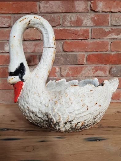 Swan  Planter  Cast Iron  H286