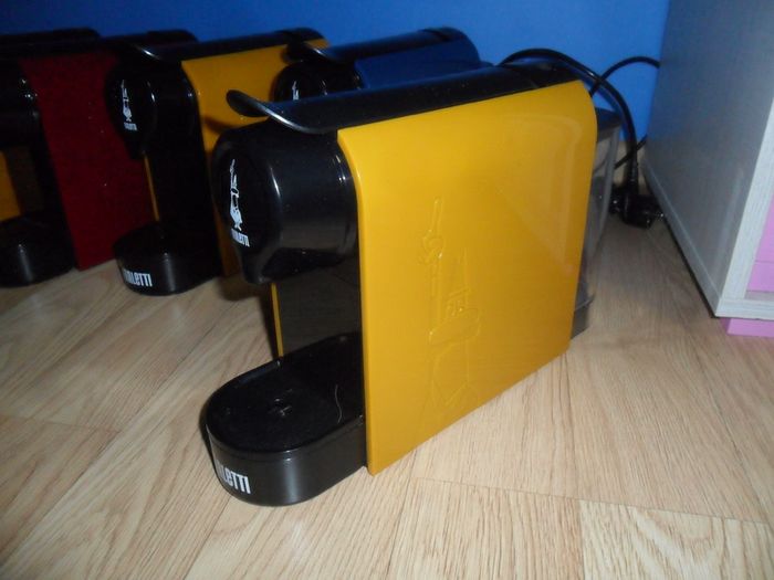 Bialetti CF90 Capsule Express Coffee Machine