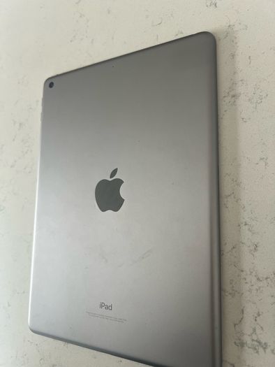 iPad 6th Generation