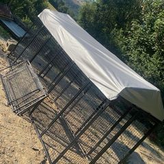 metal hen run