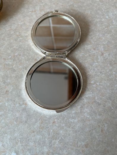 Clamshell Trinket Jewelry Box/Purse  & Roynd Picket compact dual mirror