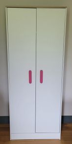 Child's wardrobe