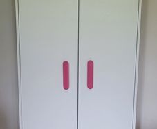 Child's wardrobe