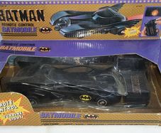 Batman Remote Control Batmobile with Blazing Rubine Light Toy Biz 1989