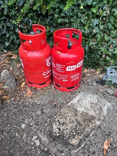 Gas cylinders & Flame torch