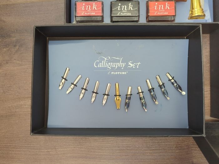 calligraphy pens