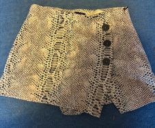 Zara skirt / M