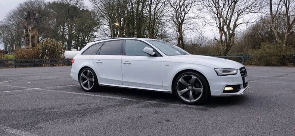 Audi A4 S line Black Edition Quatro 177BHP