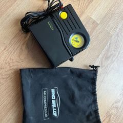 Wind Gallop 12V Car Tyre Inflator / Air Compressor