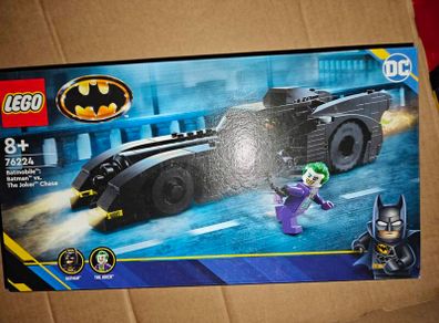 Lego Batman Batmobile: Batman vs the Joker chase 76224