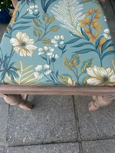 Unique "shabby chic" chair