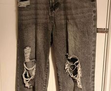 Distressed Gray Jeans Size L