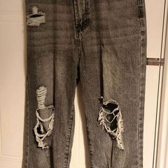 Distressed Gray Jeans Size L