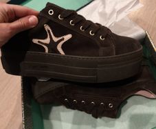 trainers Carl scarpa
