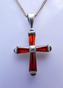 Vintage Ruby Red Helenite Cross  925 Sterling Silver Pendant and Necklace length 16" - 4,52g