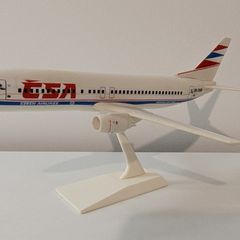 CSA 1:200 scale model airplane, Boeing 737-400 aircraft