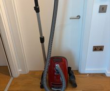 Miele Complete C3 Cat & Dog Vacuum Cleaner