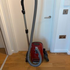 Miele Complete C3 Cat & Dog Vacuum Cleaner