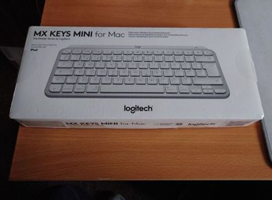 Logitech MX Keys Mini (Mac version)