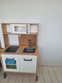 Play Kitchen