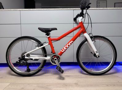 WOOM 4 Kids Bike 20 inch Bike (Like NEW)