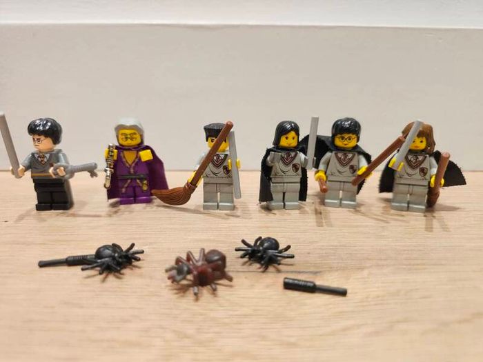 Lego Vintage Harry Potter Figures and Fluffy