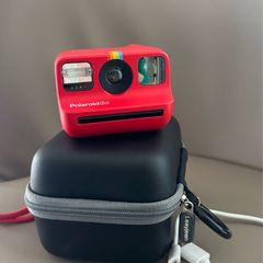 Polaroid go instant camera and case