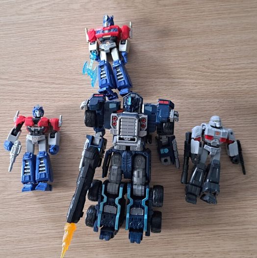 Transformers Lot X 4