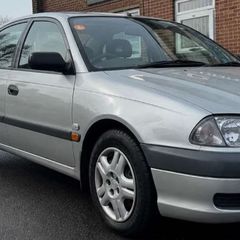 4 x Genuine Toyota Avensis 15'' Hubcaps Wheel Trims Covers