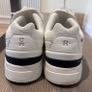 Men's trainers / On Roger limited edition Image 3
