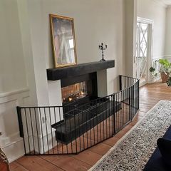 Baby gate / fire surround