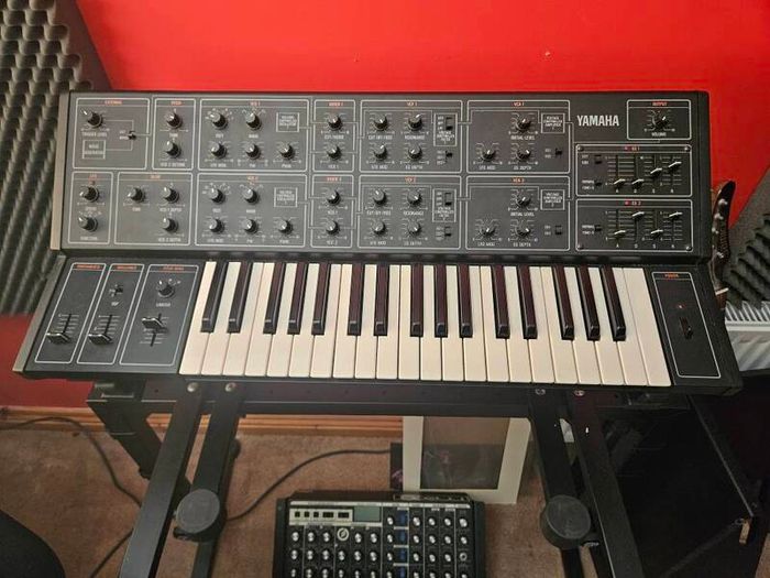Yamaha CS15