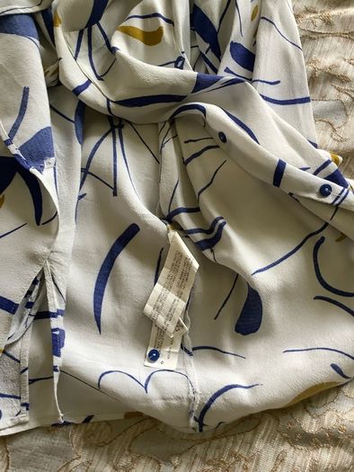 Zara blouse / M