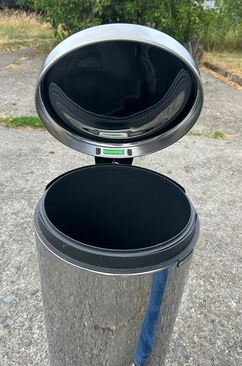 Brabantia 30L Bins - Brilliant Steel - Very Good Condition