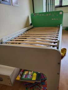 Kids bed - Ikea SLAKT extendable