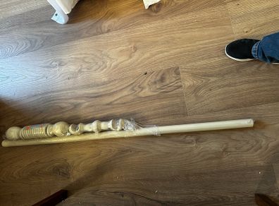 Wood curtain pole