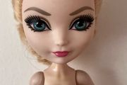 Ever After High Apple White Doll